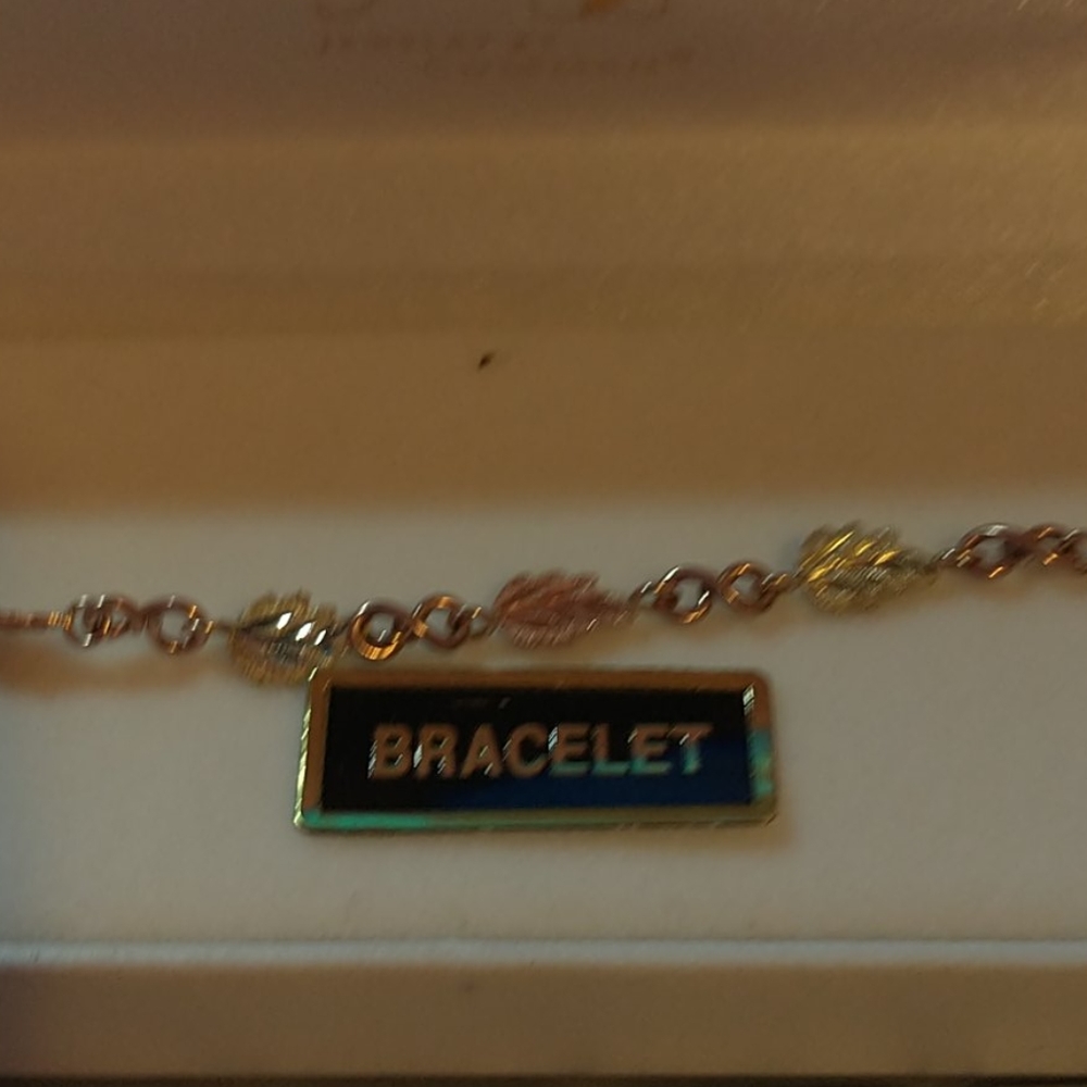 Landstroms Black Hills Gold Braclet